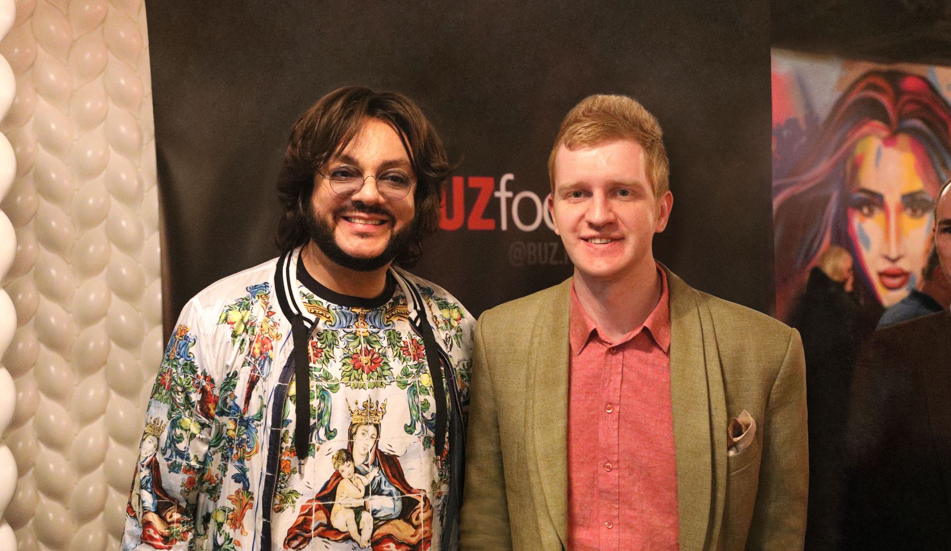 Стилист Александр Белов и
                                                            Филипп Киркоров class=