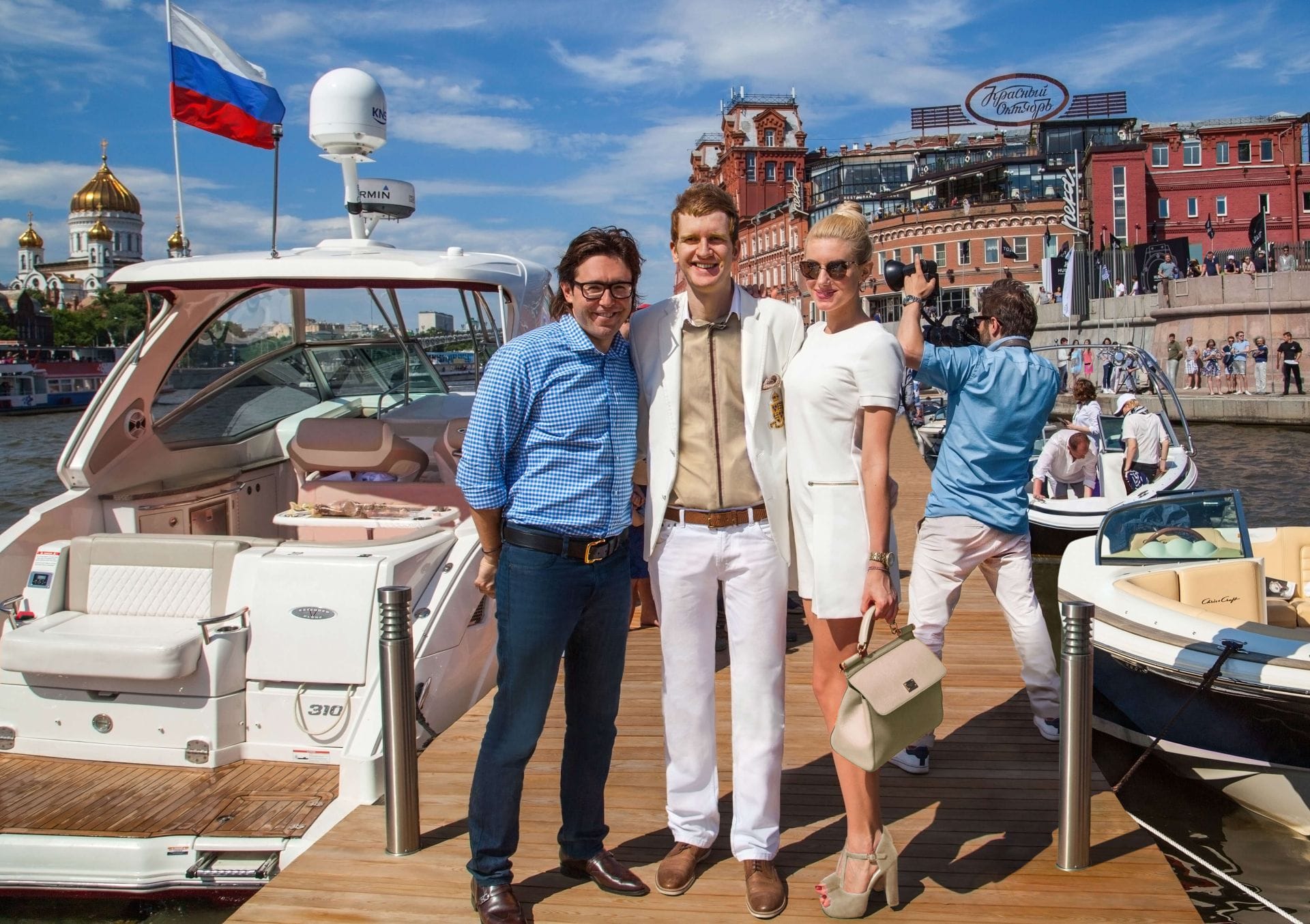 Стилист Александр Белов и
                                                            Андрей Малахов