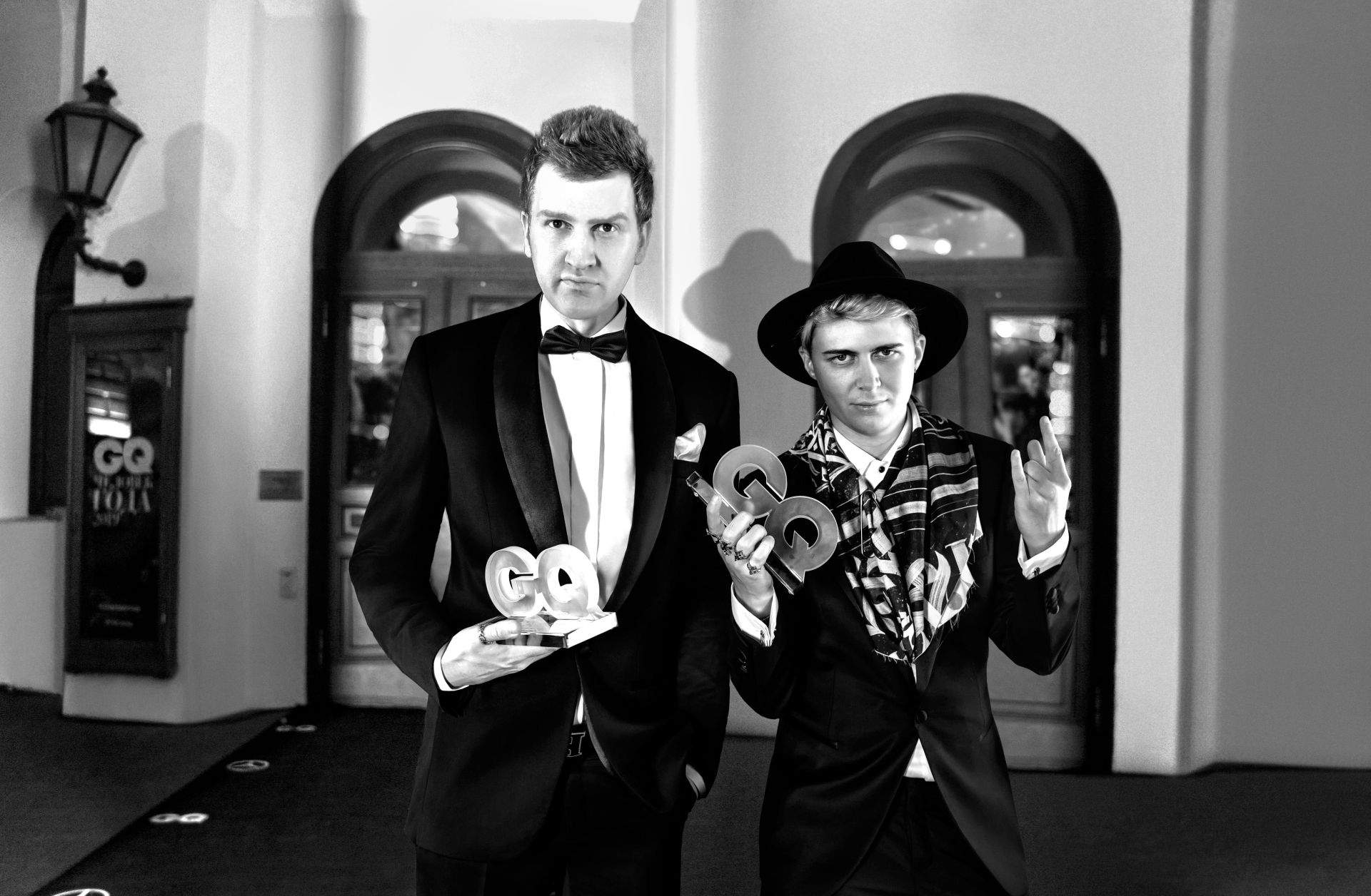 Стилист Александр Белов и
                                                            Покрас Лампас