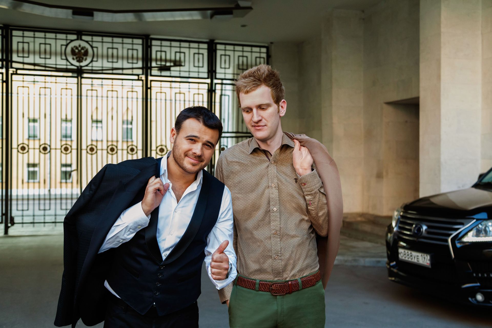 Стилист Александр Белов и
                                                            Эмин Агаларов