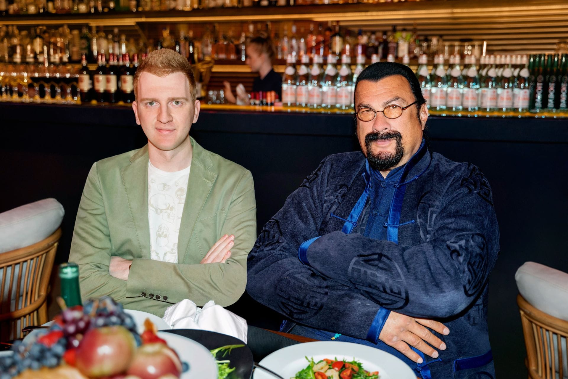 Стилист Александр Белов и
                                                            Стивен Сигал