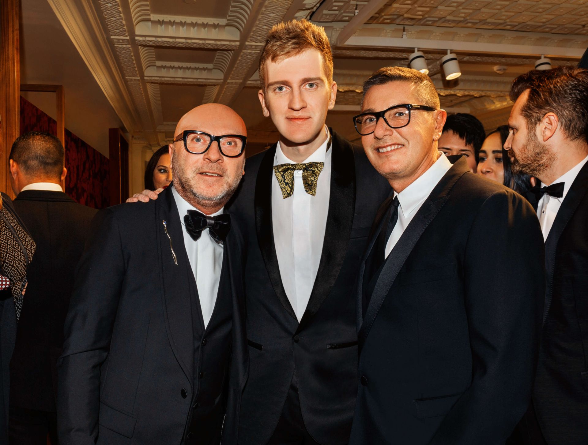 Стилист Александр Белов и
                                                            Дольче и Габбана